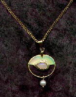 Collier aus 585 Gelbgold  mit australischem Opal und Zuchtperle  - click picture for enlarged view